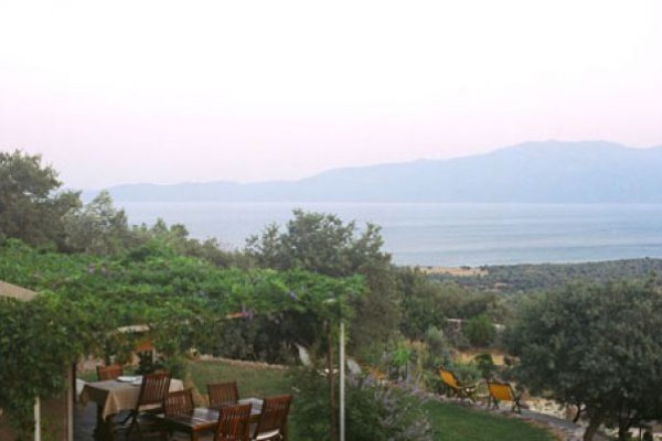 Perra Zoe Otel