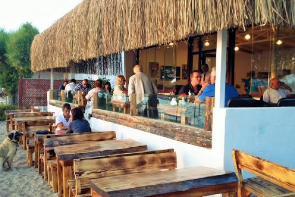Pitos Bungalows