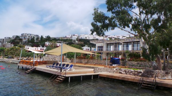 Polpo Beach Hotel