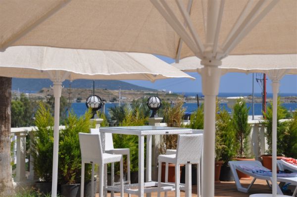 Poseidon Suites