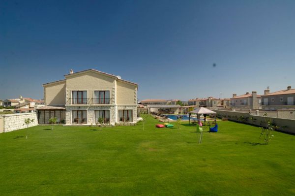 Pupil Otel