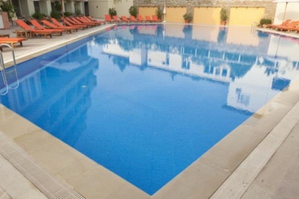 Queens Park Türkiz Family Club