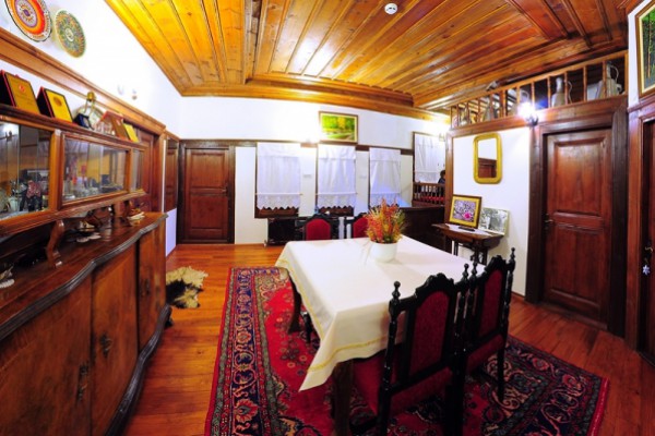 Raşitler Bağ Evi
