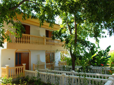 Riverside Garden Resort