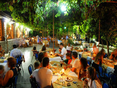 Riverside Garden Resort