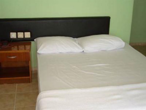 Rose Hotel