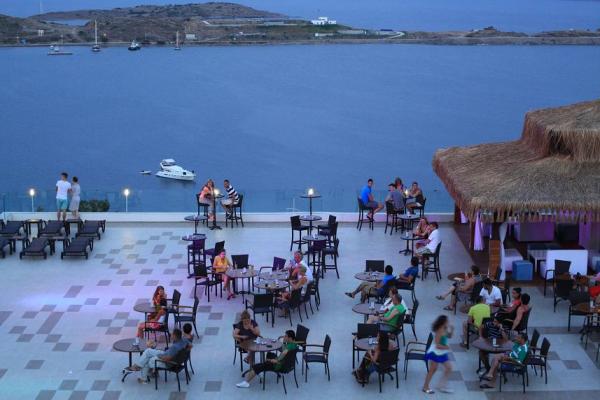 Royal Arena Resort & Spa