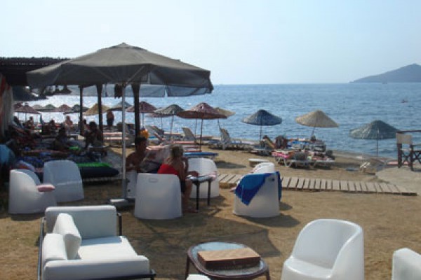 Royal Edessa Apart Hotel