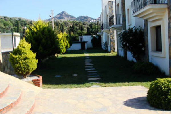 Royal Edessa Apart Hotel