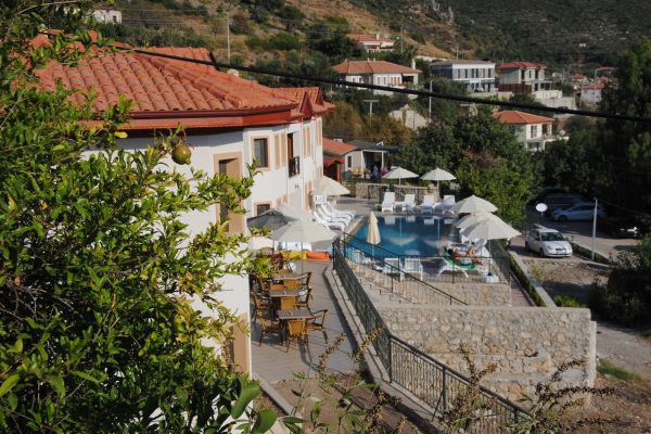 Saranda Club Otel