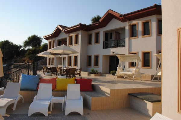 Saranda Club Otel
