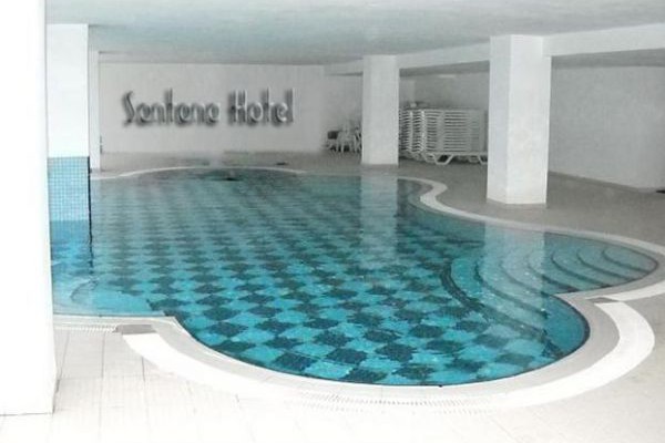 Senza Grand Santana Hotel