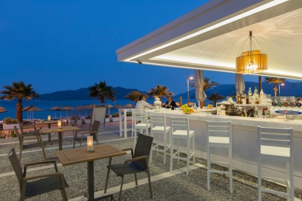 Sunprime Beachfront Hotel