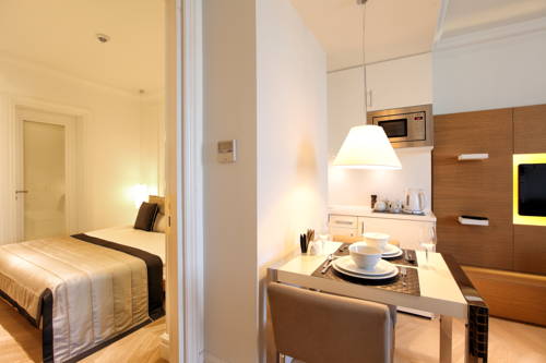 Taksim 15 Suites