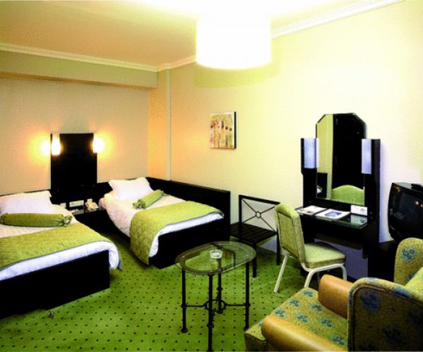 The Peak Hotel