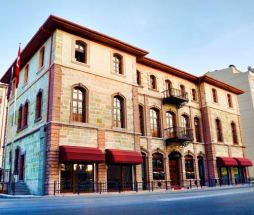 Augustus Boutique Hotel