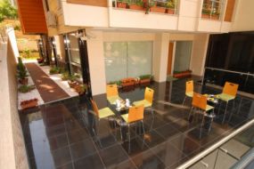 Aura Suites