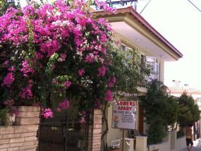 Flowers Pansiyon