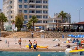 Kristal Beach Hotel