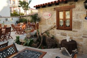 Lavinya Antique Hotel