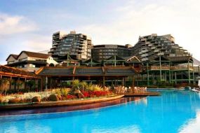 Limak Lara Deluxe Otel Resort