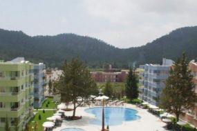 Queens Park T&uuml;rkiz Family Club