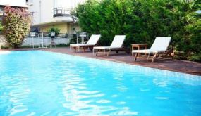 The Island House Hotel