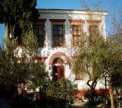 Zehra Teyze'nin Evi