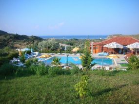 Zeus Otel G&ouml;k&ccedil;eada