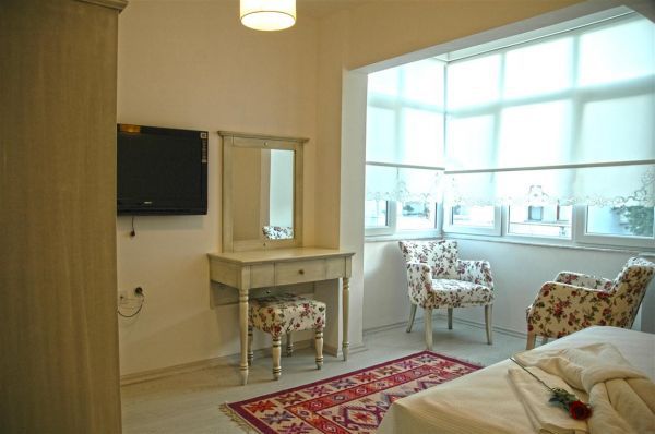 Tınas Otel