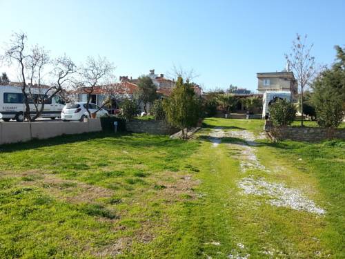 Troia Pension & Camping