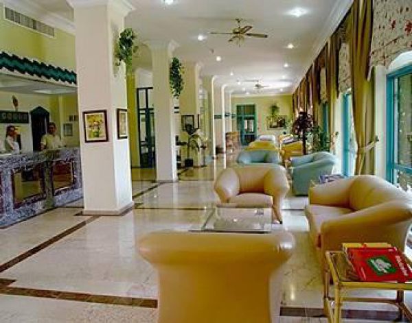Tropical Hotel
