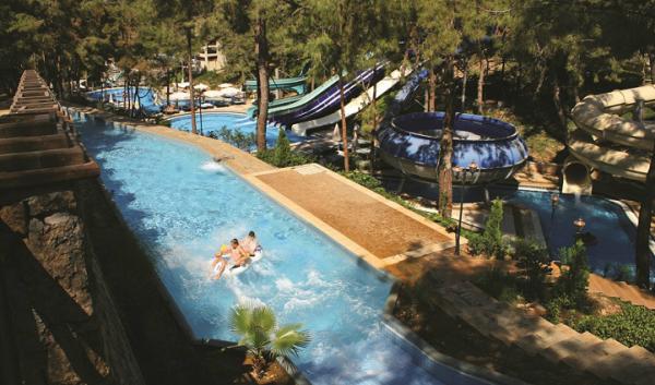 Utopia World Hotel