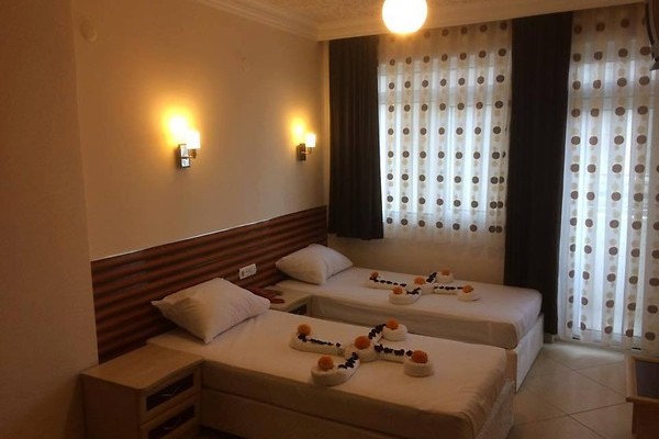 Uzel Hotel