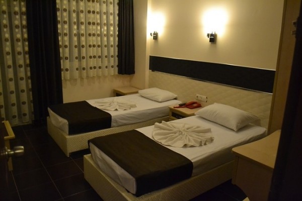 Uzel Hotel