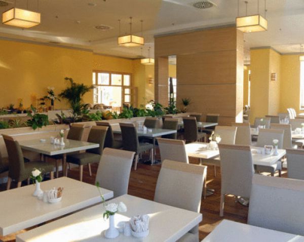 WOW Airport Hotel