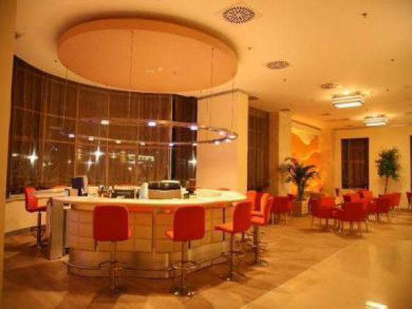WOW Airport Hotel
