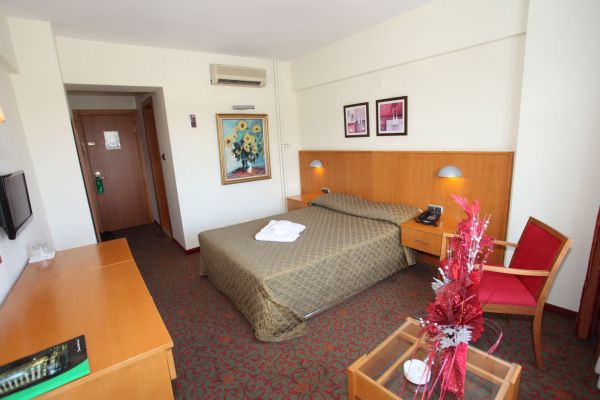 Yafeya Hotel