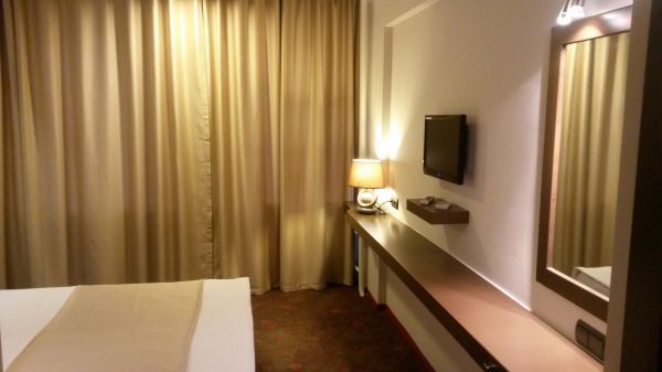 Yafeya Hotel