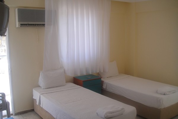 Zeybek Hotel Seferihisar