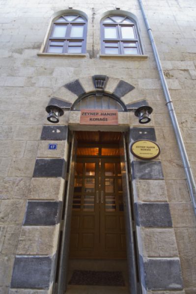 Zeynep Hanım Konağı