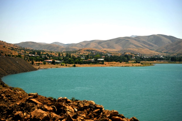 Hazar G&ouml;l&uuml; Plajı
