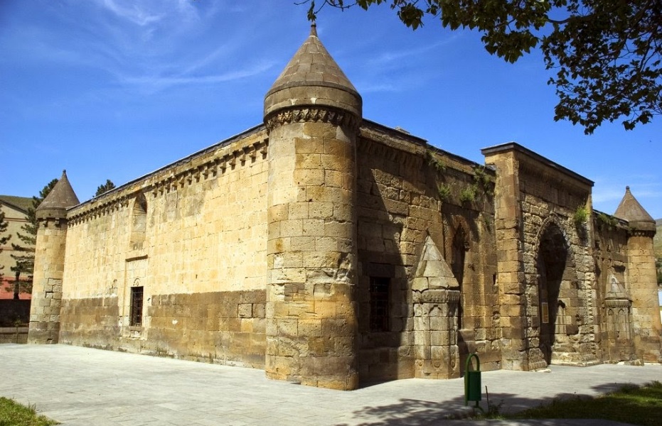 İslahiye Medresesi | Bitlis