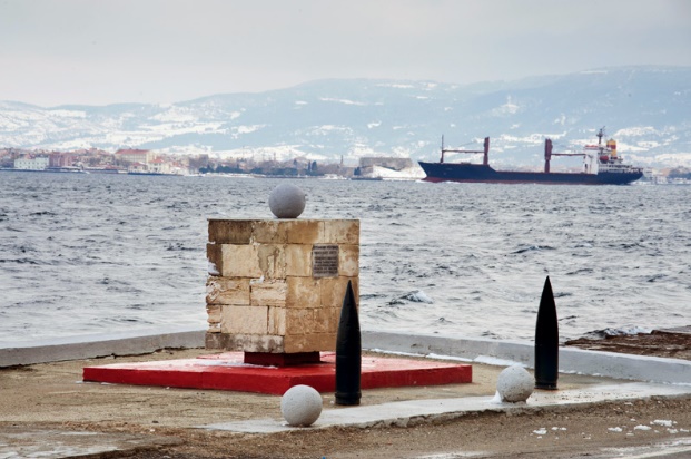 İstihkam Y&uuml;zbaşı Tahir Bey Anıtı